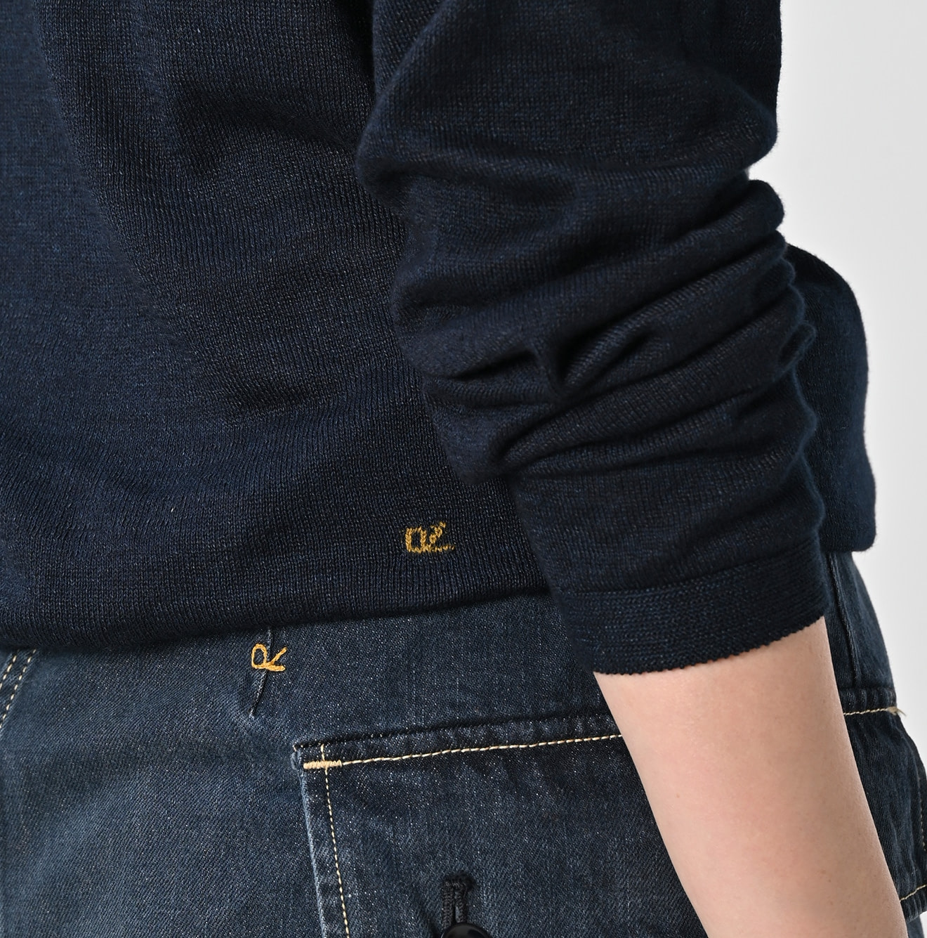 Indigo Whole Super Gauze 908 Turtle Neck Detail