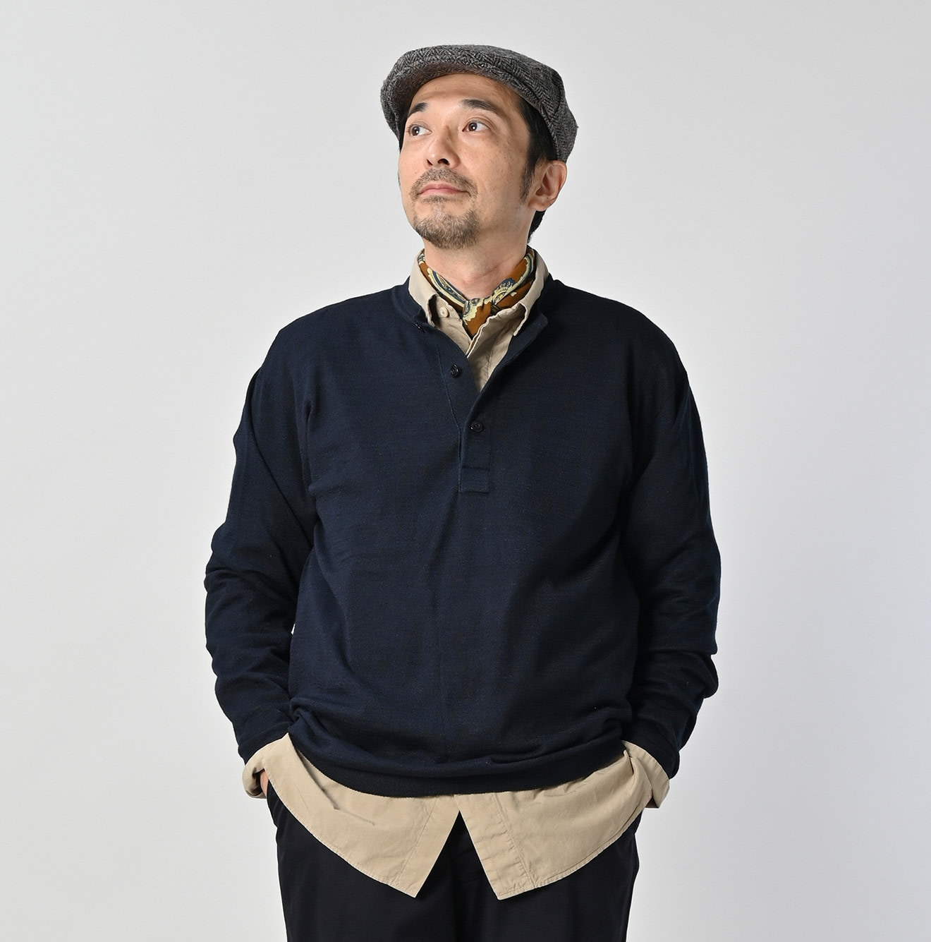 Indigo Whole Super Gauze 908 Henley Male Model