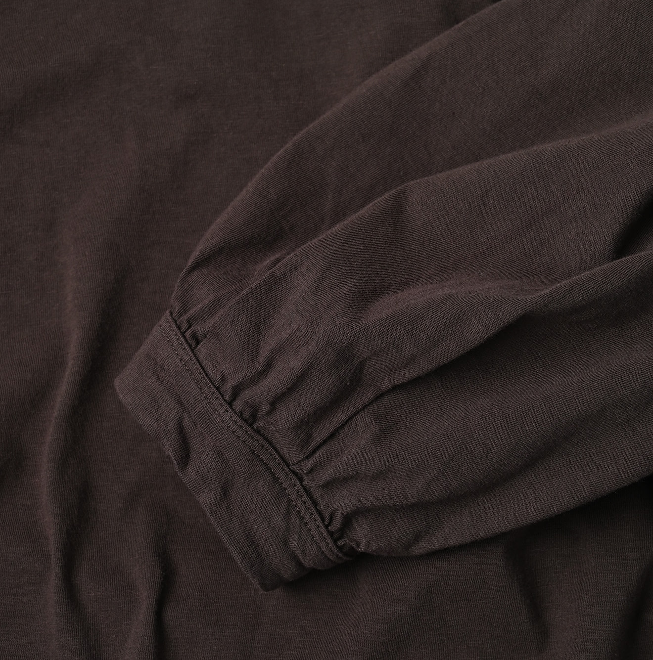 Zimbabwe Cotton Puff T-shirt Detail