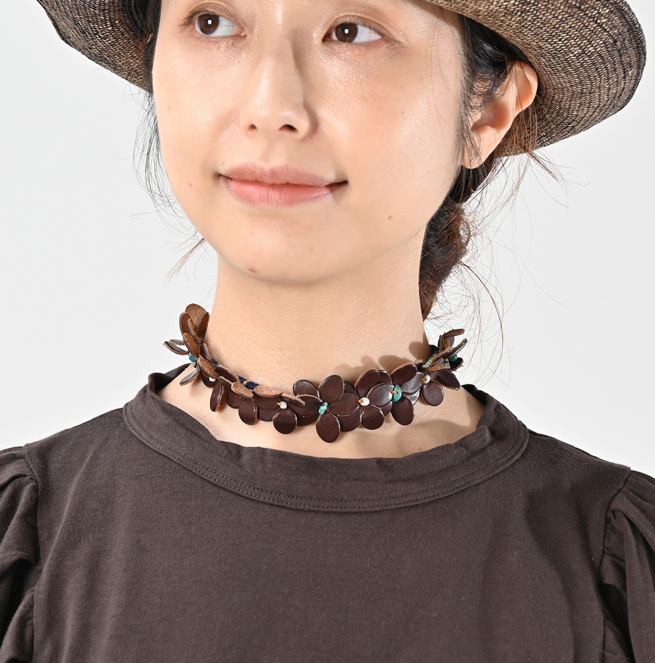Zimbabwe Cotton Puff T-shirt Detail