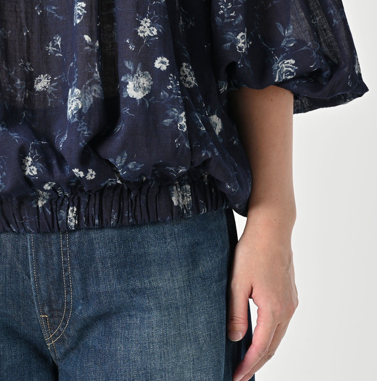 Indigo 45 Gauze Antique Flower Print Shirring Blouse Detail