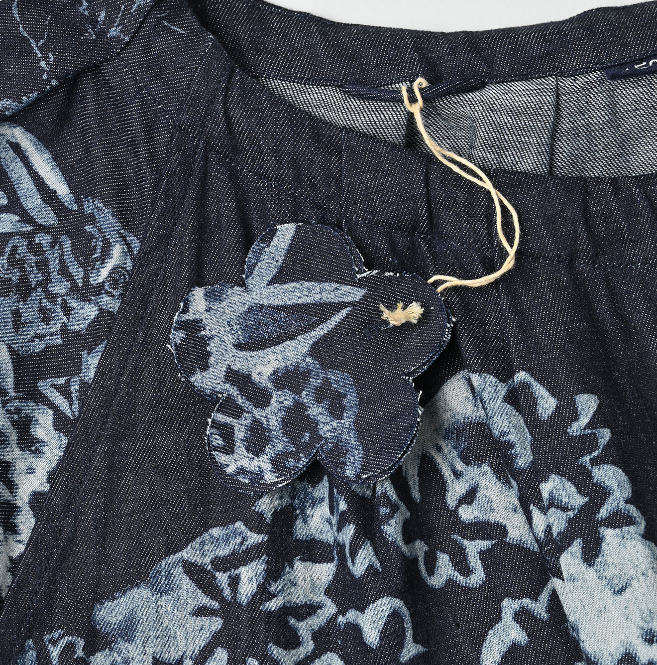 Indigo Wonderland Print Tuck Dress Detail