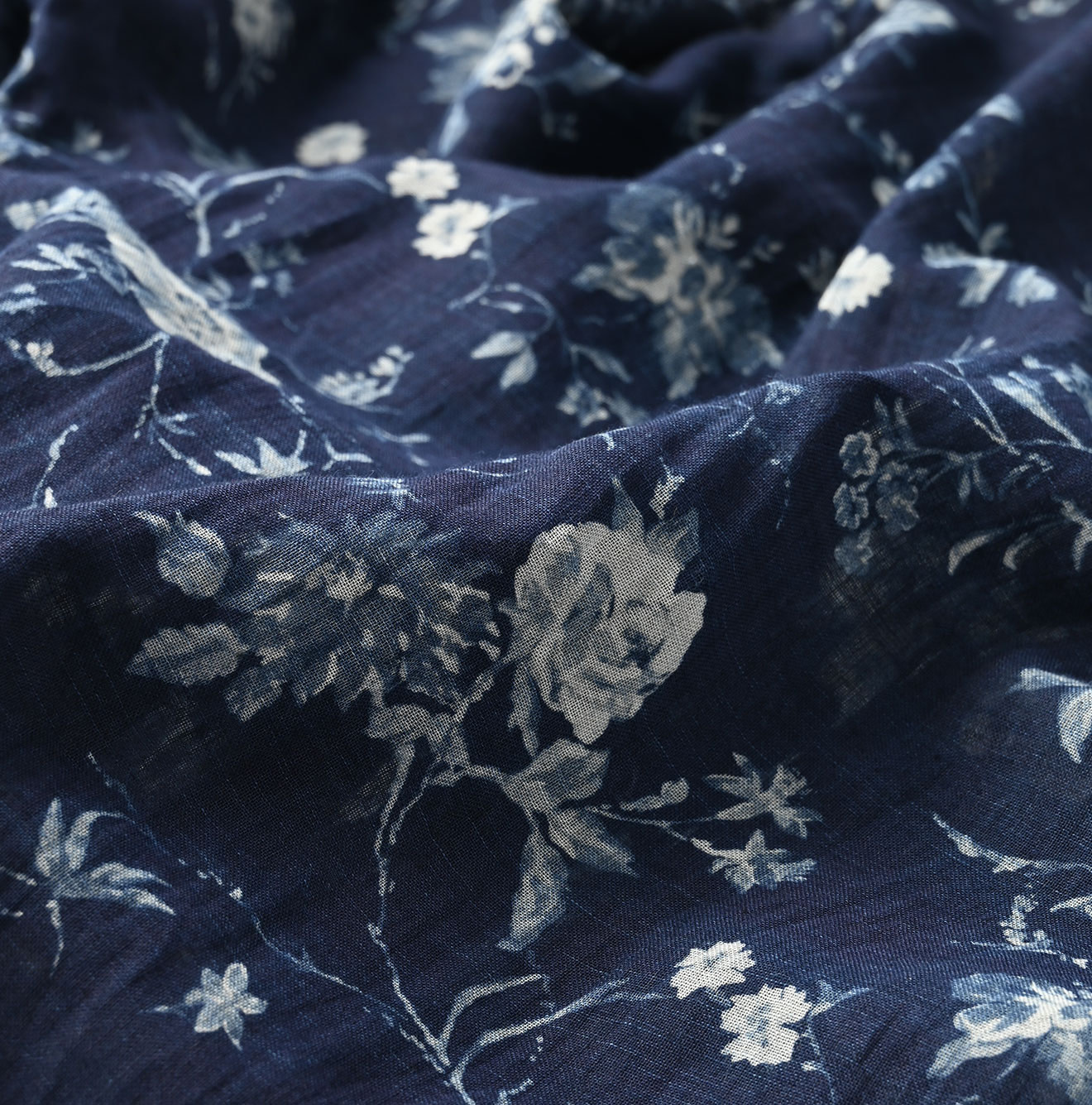 Indigo 45 Gauze Antique Flower Print Dress Detail