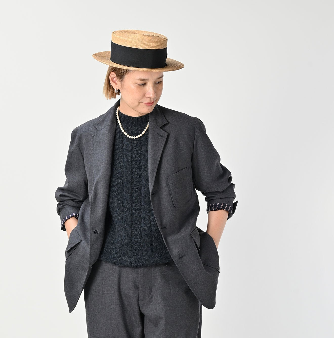 Wool Saxony 908 Miyuki Jacket Female Model