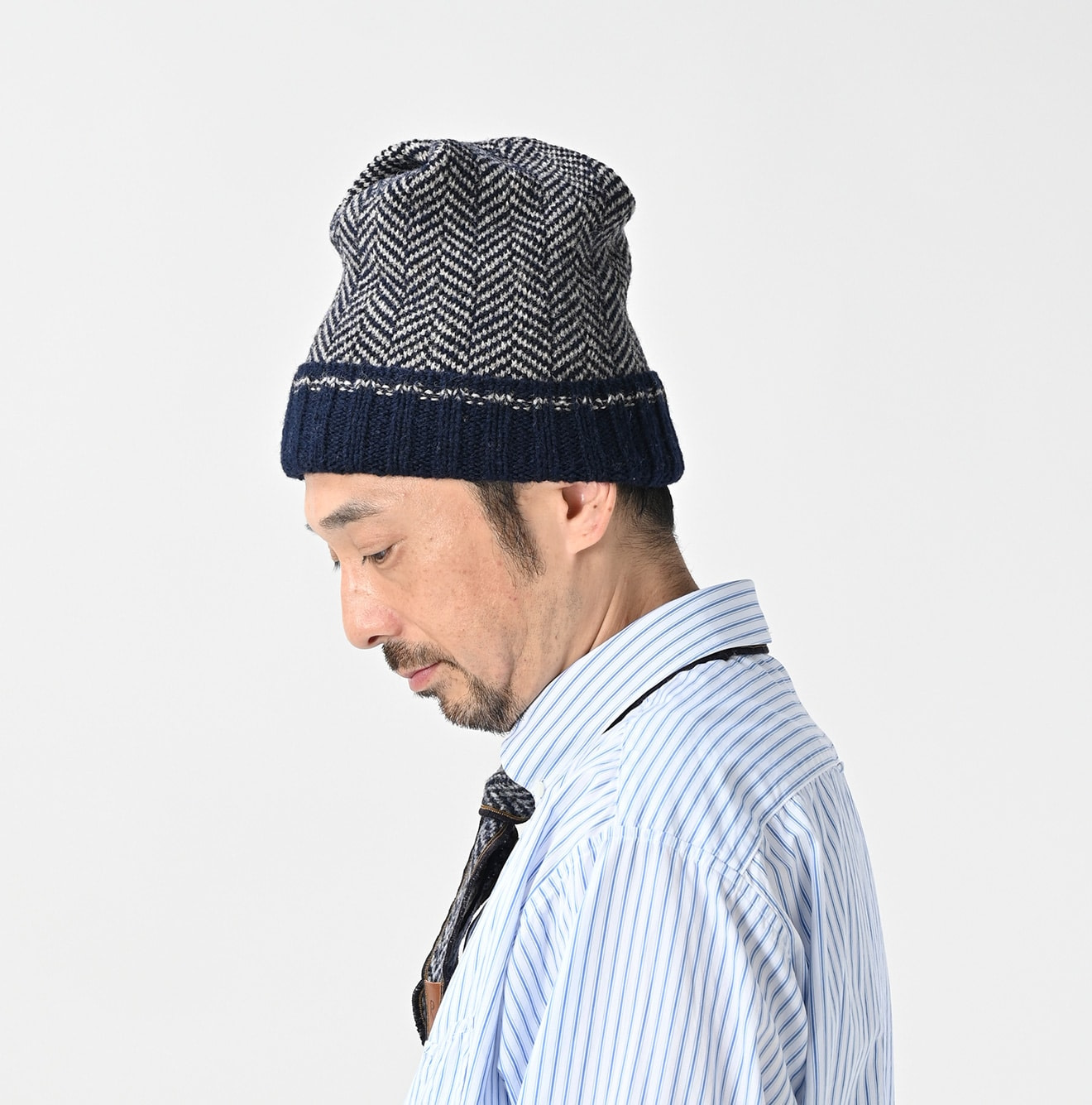 Shetland Tweed Knit Cap Male Model