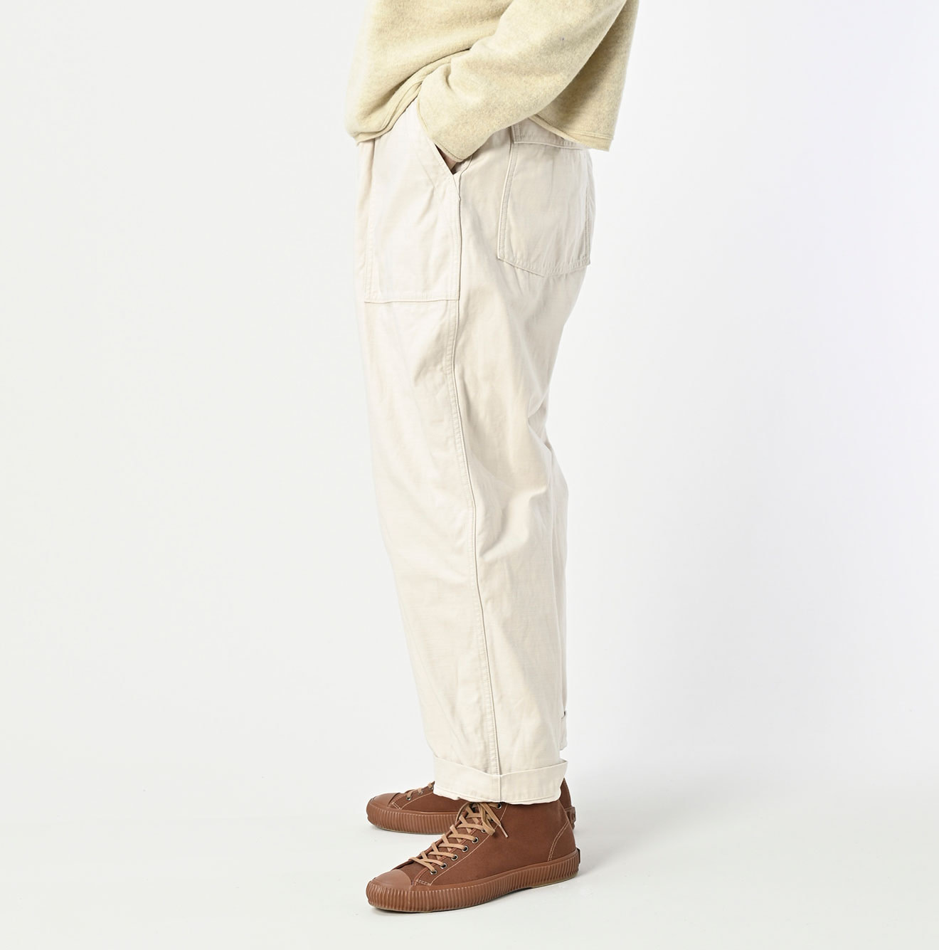 Back Satin 908 Wide Baker Pants Female Model