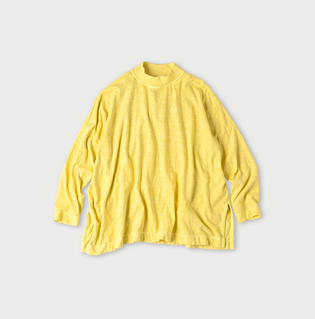 Plant Dyed Yock Neck Big Slit T-shirt Ginkgo