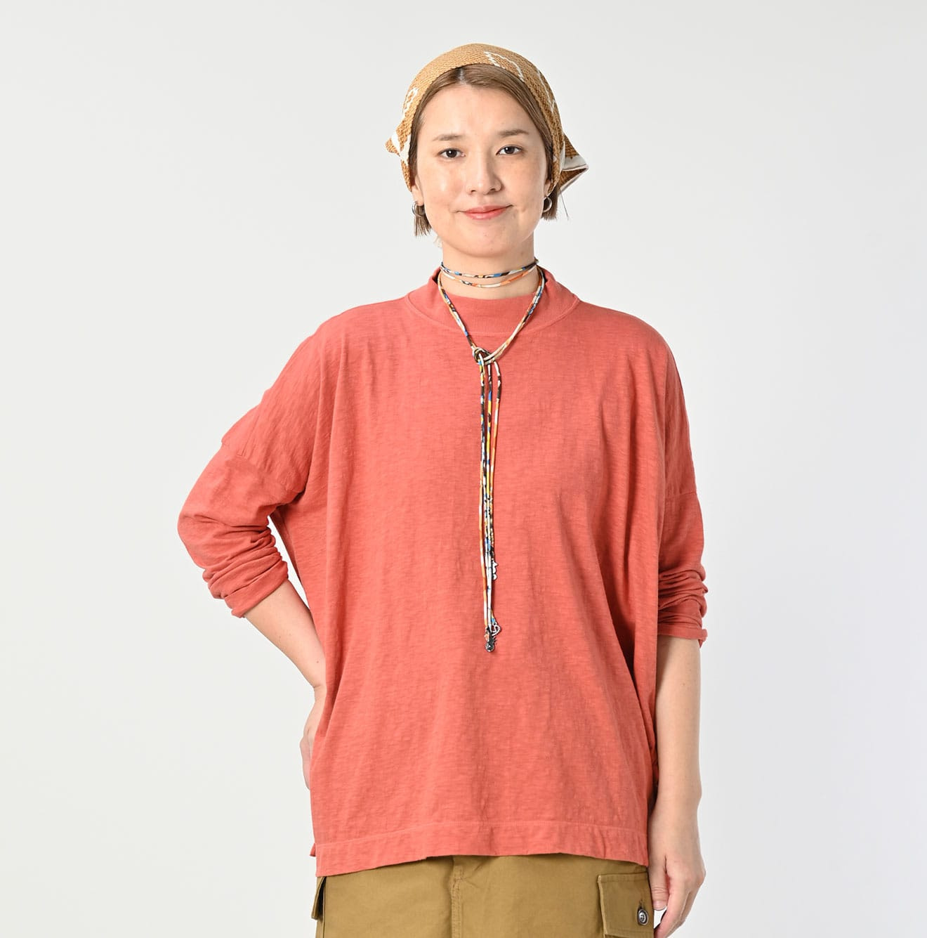 Plant Dyed Yock Neck Big Slit T-shirt Female Model