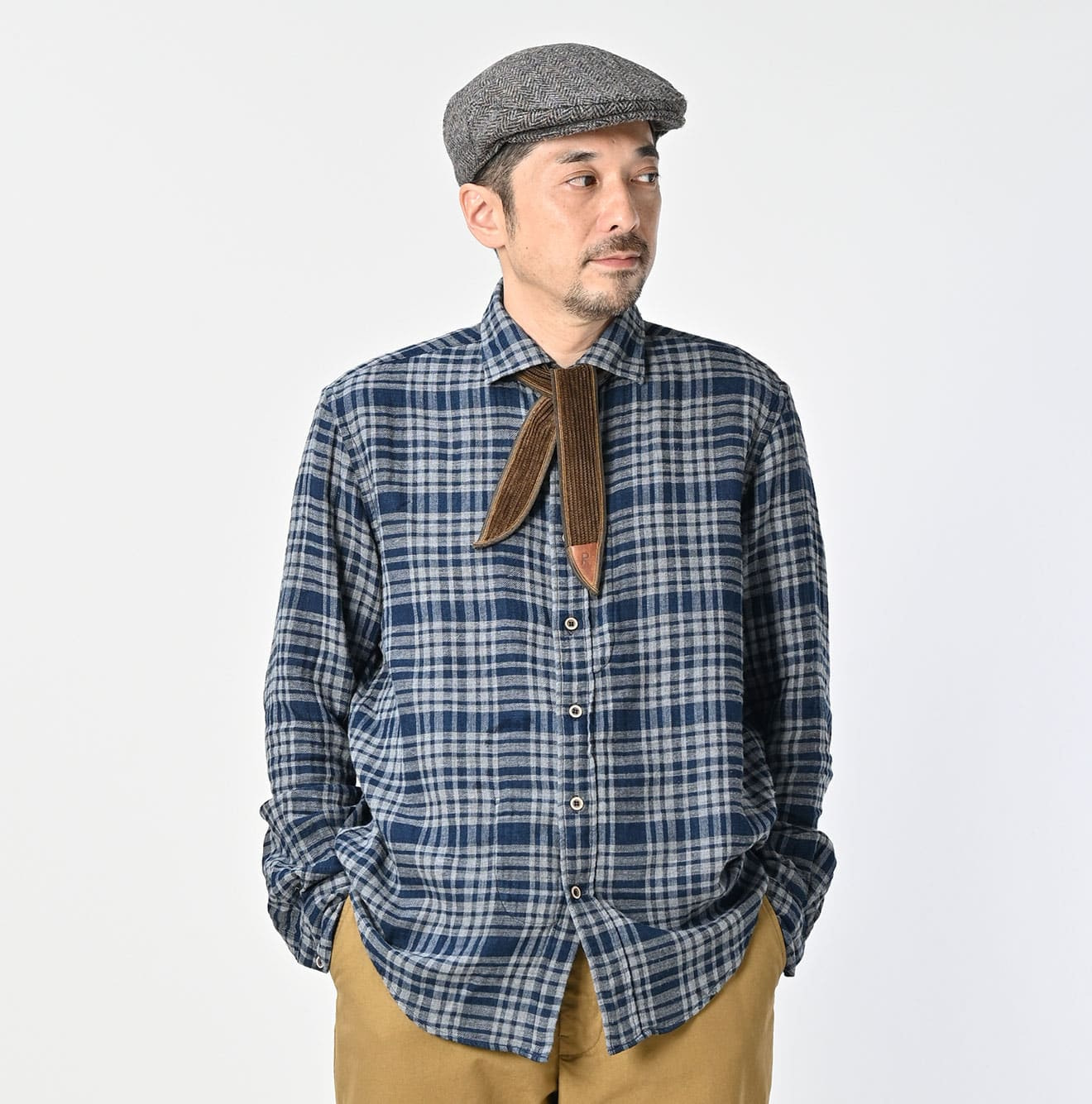 Indigo FuwaFuwa Double Woven 908 Lofer Shirt Male Model