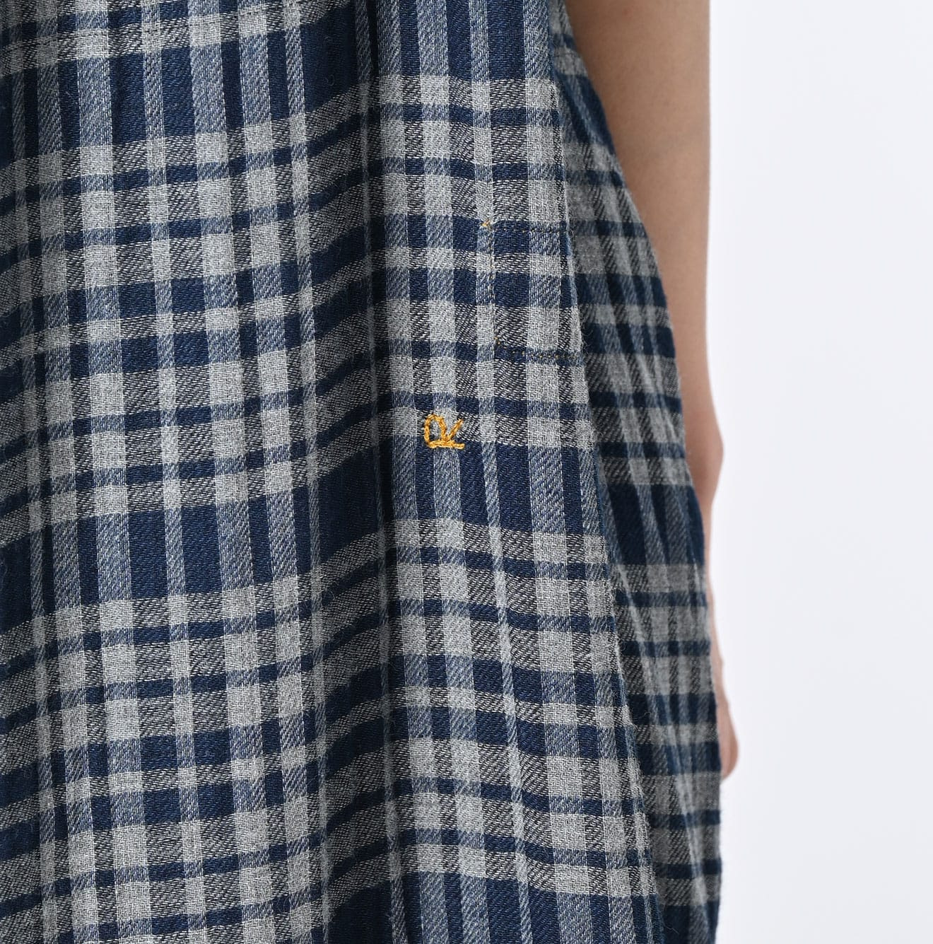 Indigo FuwaFuwa Double Woven Shirring Dress Detail