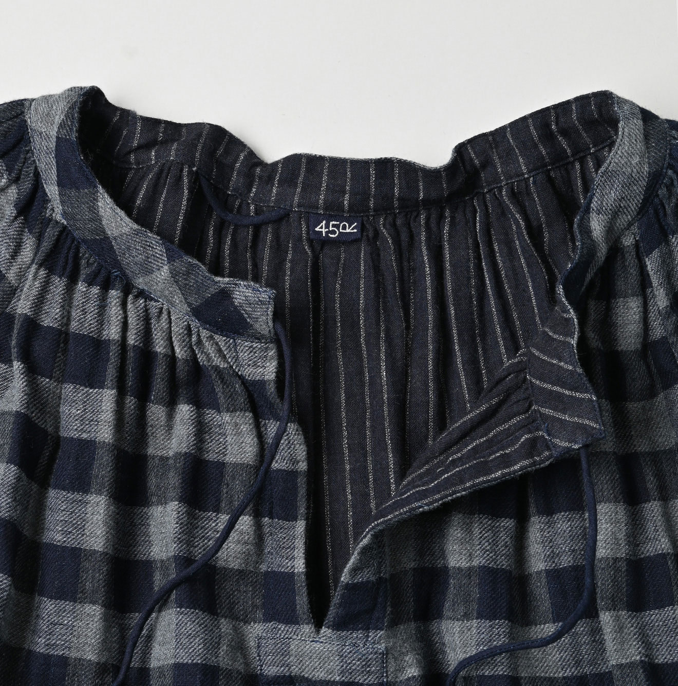 Indigo FuwaFuwa Double Woven Shirring Dress Detail