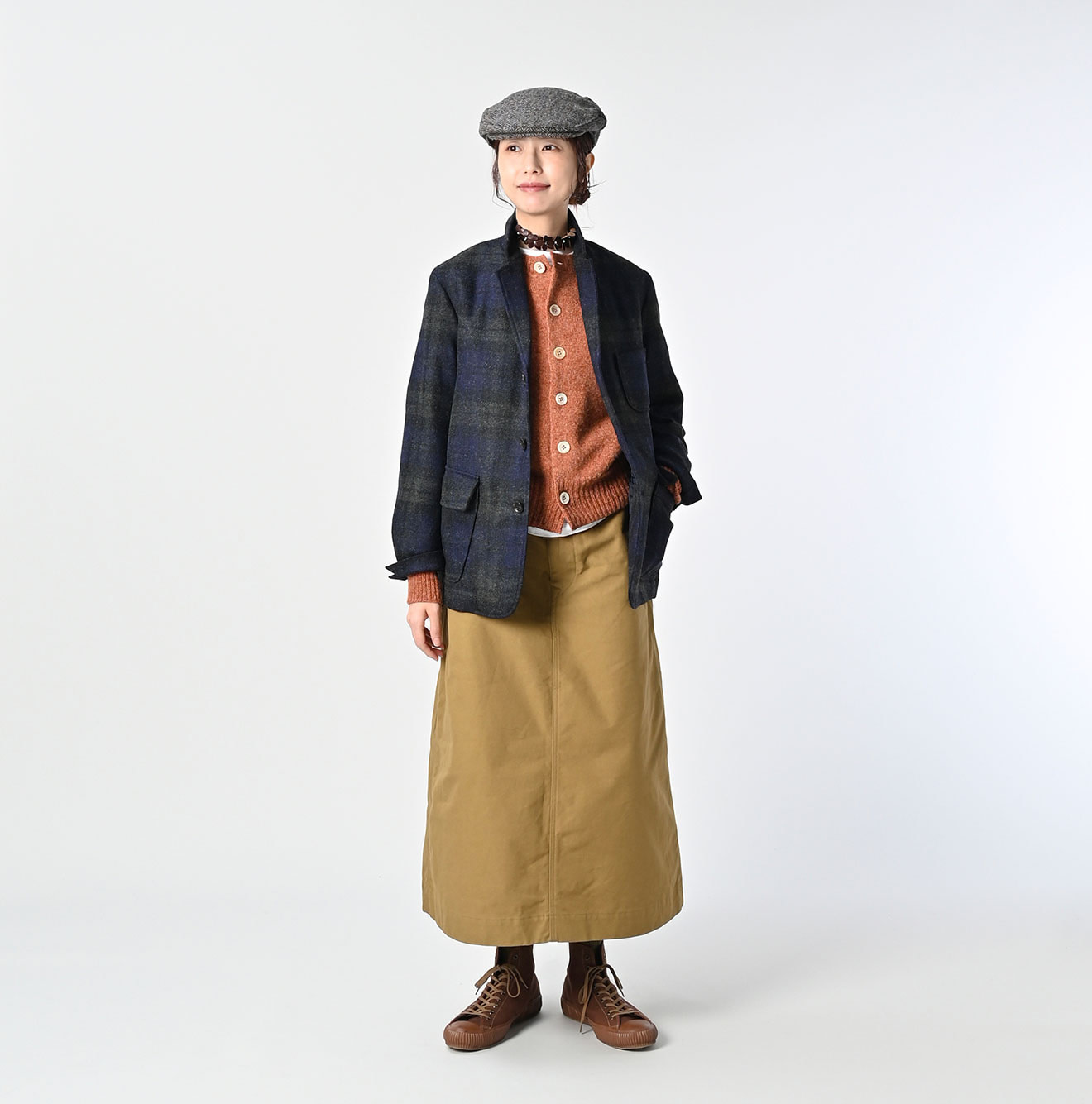 Wool Tartan 908 Miyuki Jacket Female Model