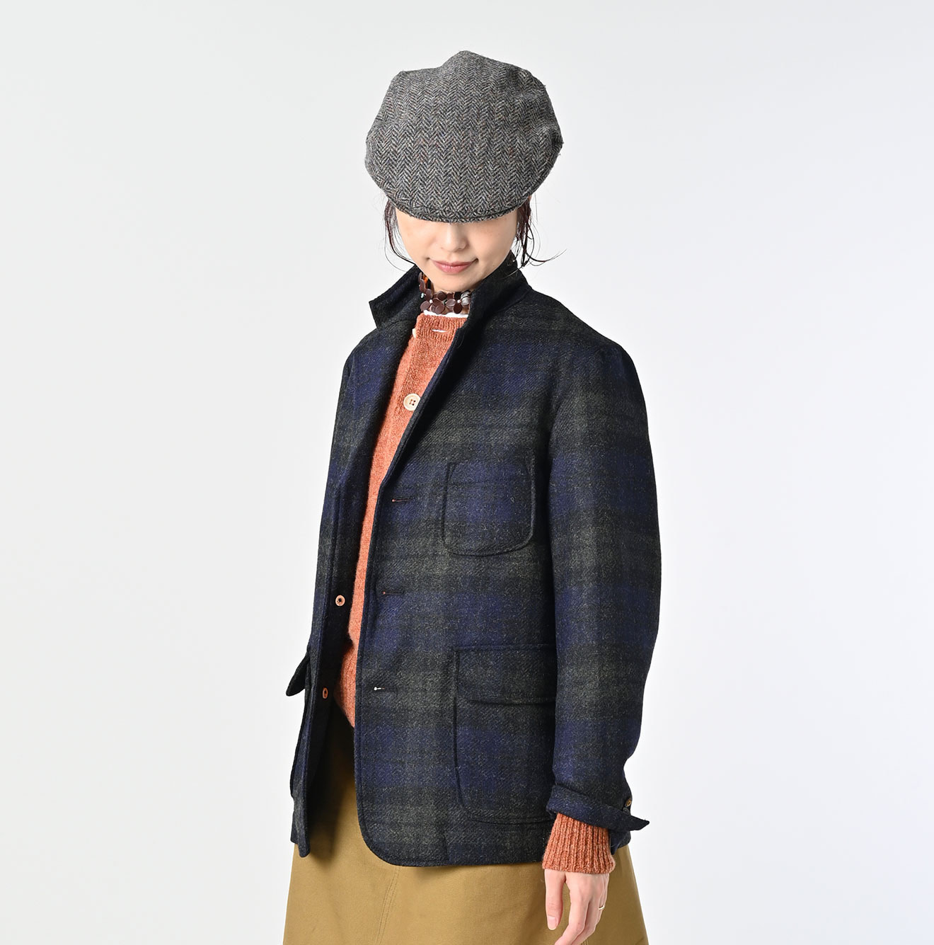 Wool Tartan 908 Miyuki Jacket Female Model