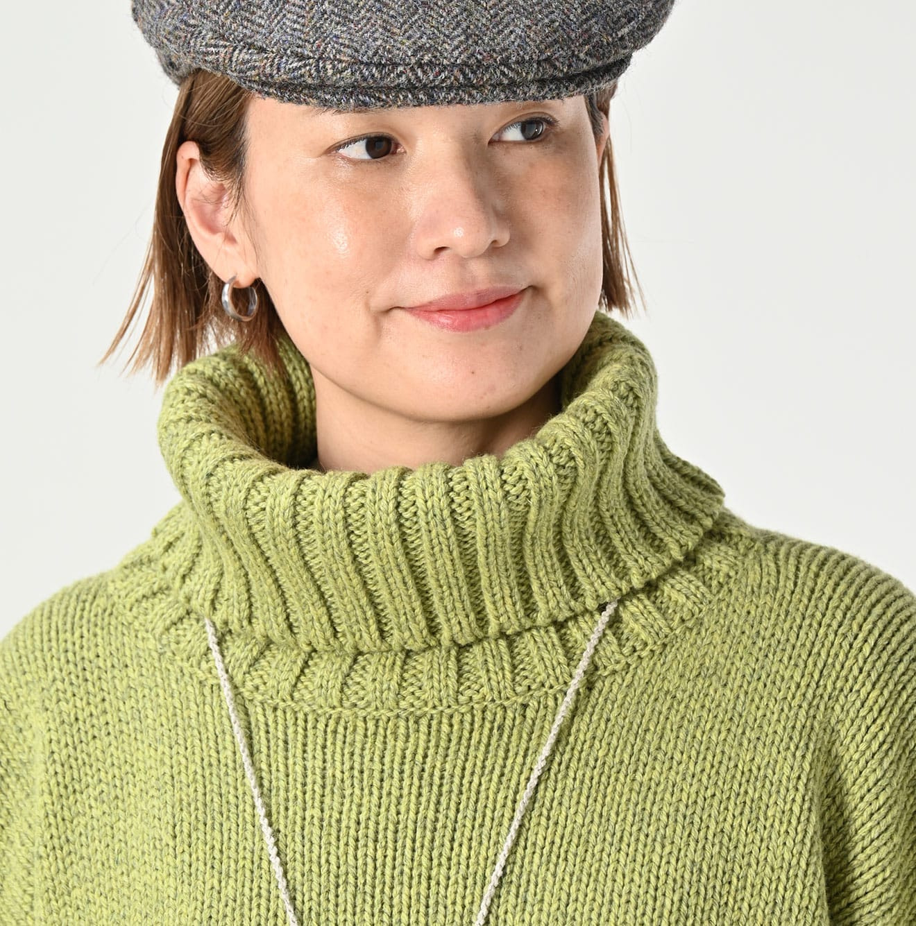 Cashmere Poncho Detail