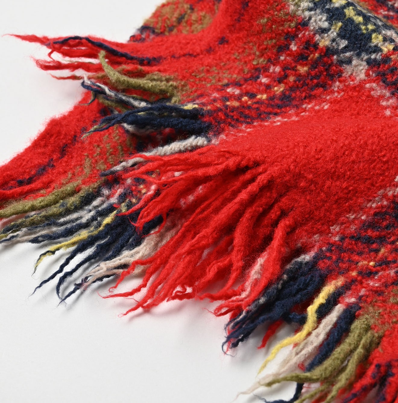 Indian Merino Cashmere Check Muffler Detail