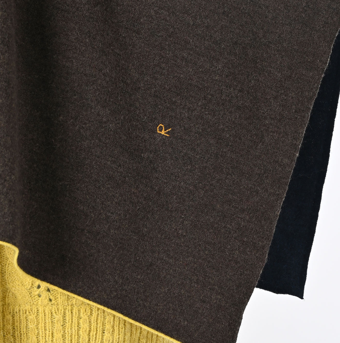 Malti Color Float Boiled Wool Poncho Muffler Detail