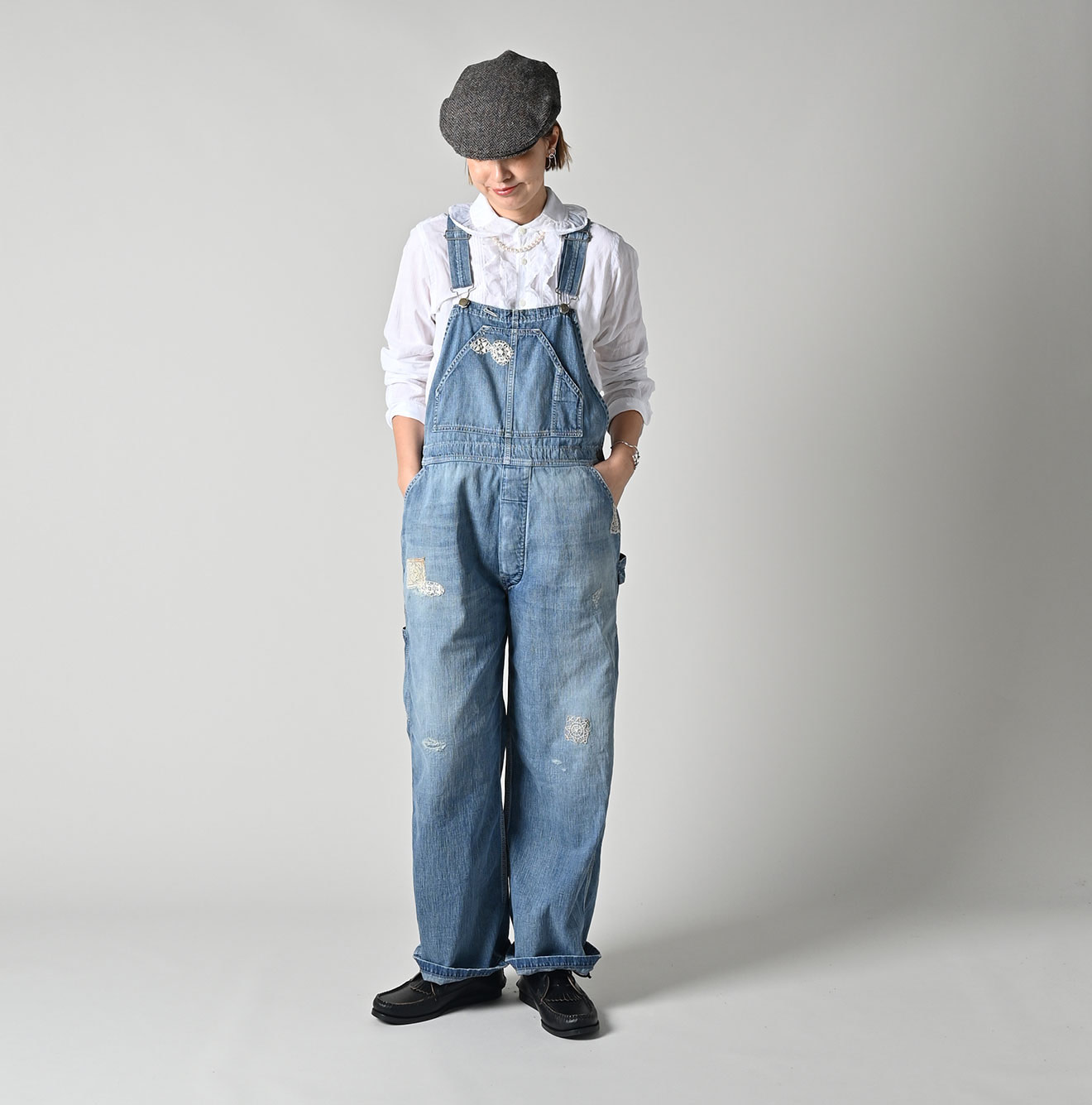 Mugihiko 908 Overalls APPARE Finish Lace Lace Female Model