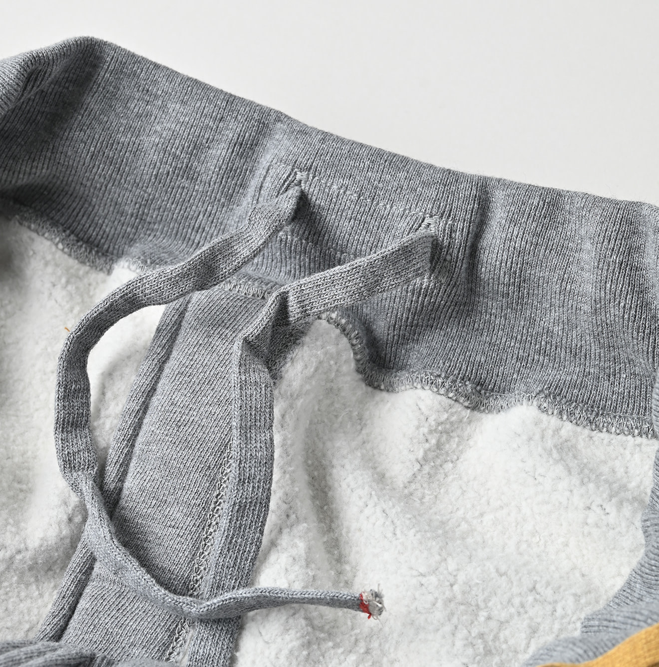 Top Heritage Urake 908 Sweatpants Detail