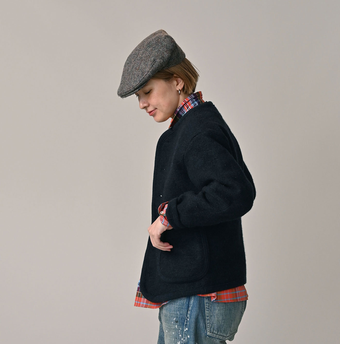 Boiled Wool Knit Tyrolean Cardigan Female Model