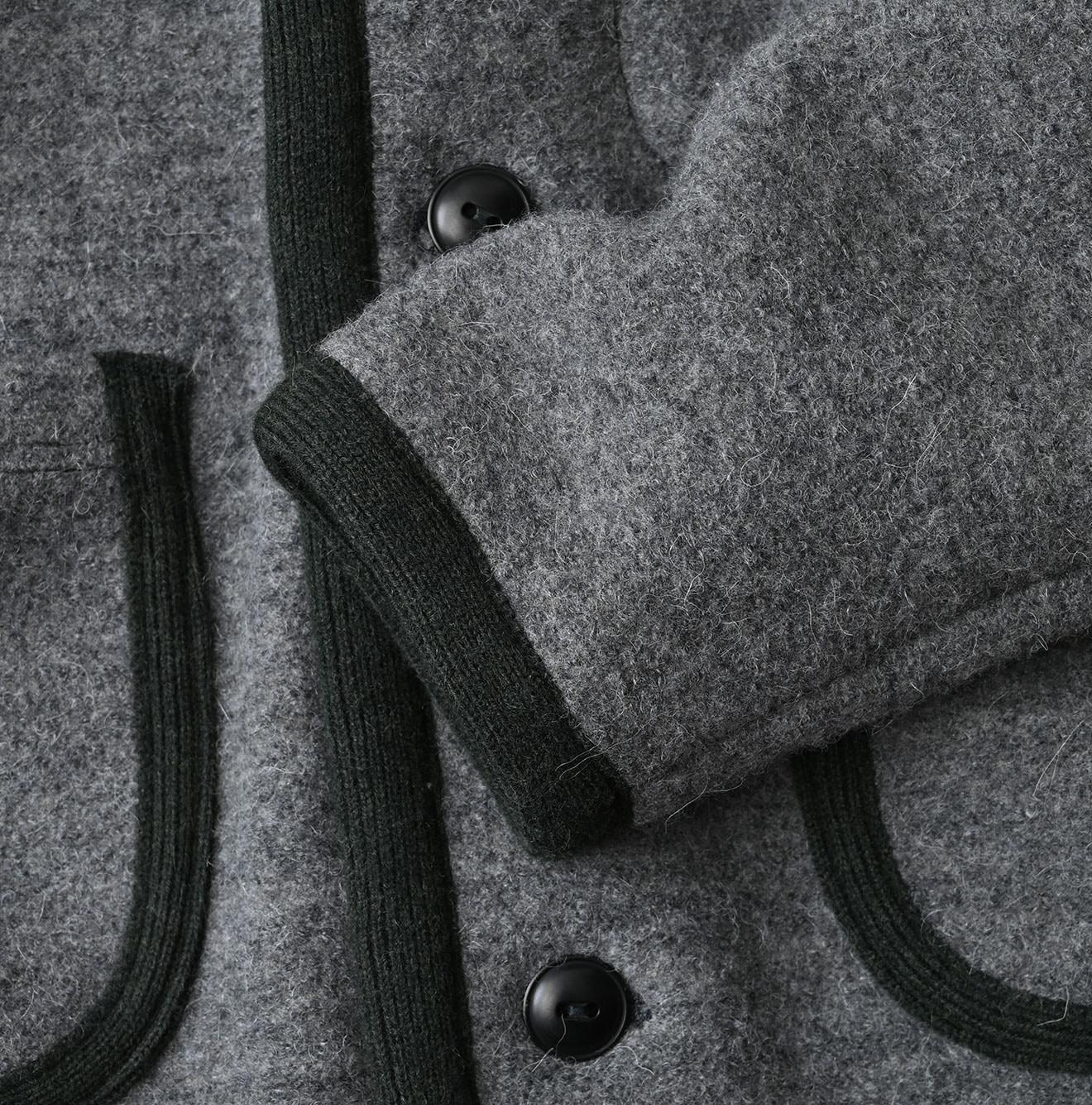 Crazy Boiled Wool Knit Tyrolean Cardigan Detail