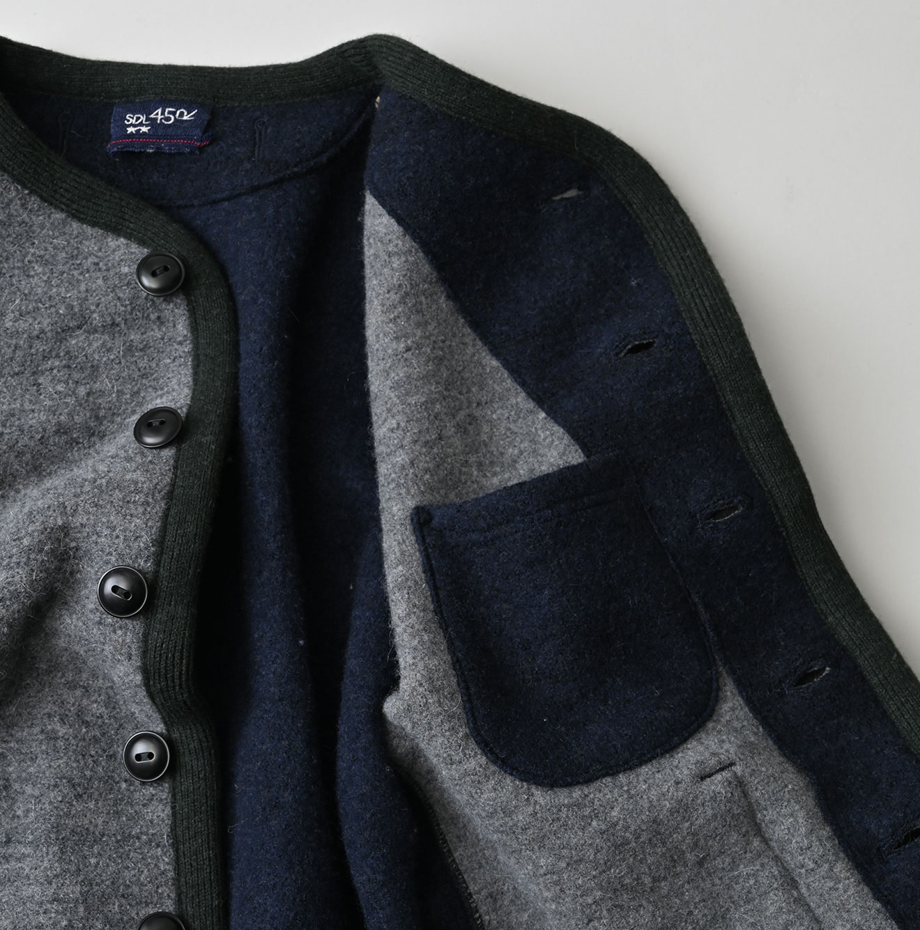 Crazy Boiled Wool Knit Tyrolean Cardigan Detail