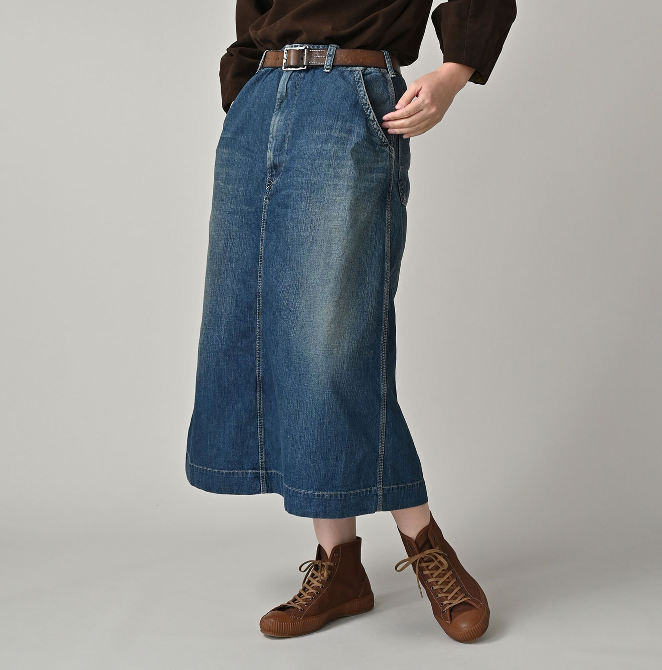 Mugihiko Denim Painter Skirt Zyu Female Model