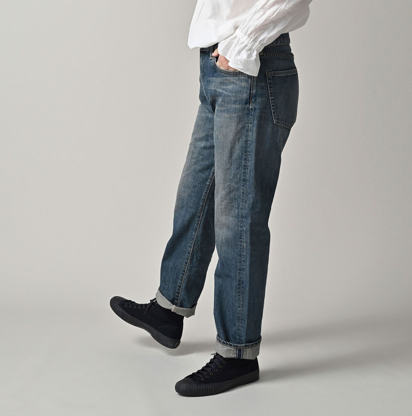 Rye Mugi Denim Crosby 89 Zyu Female Model