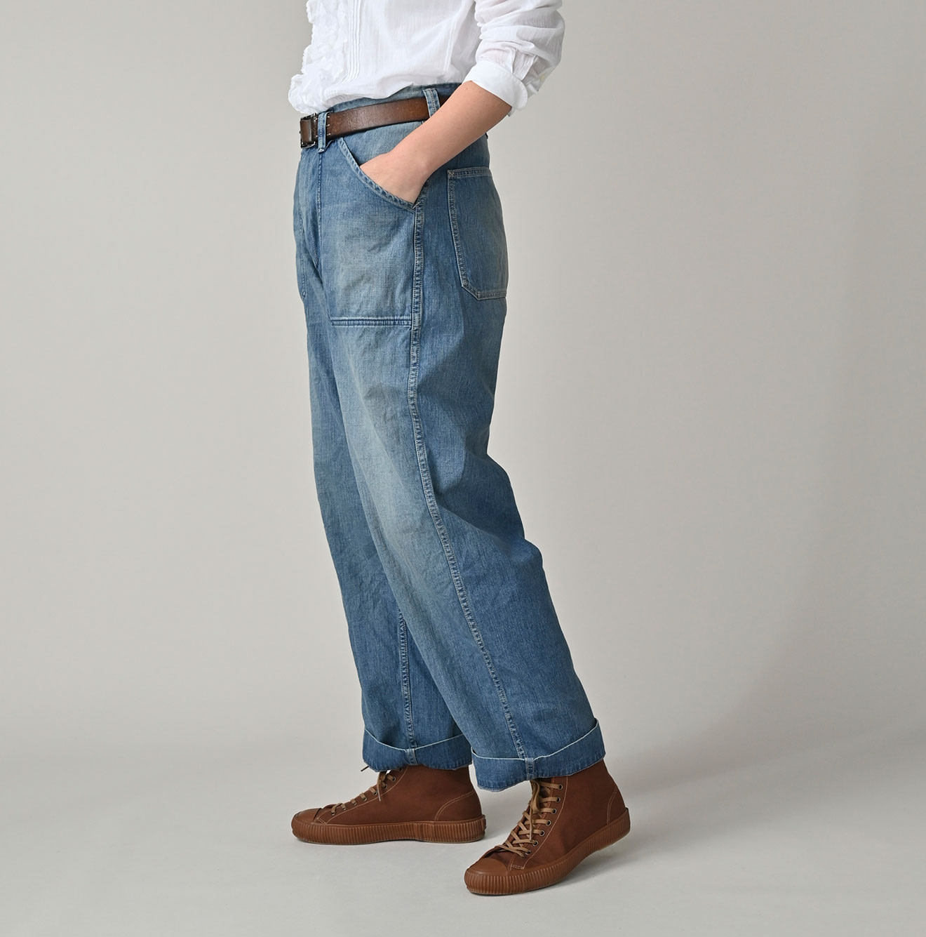 Mugihiko Denim 908 Painter Pants Tan Female Model