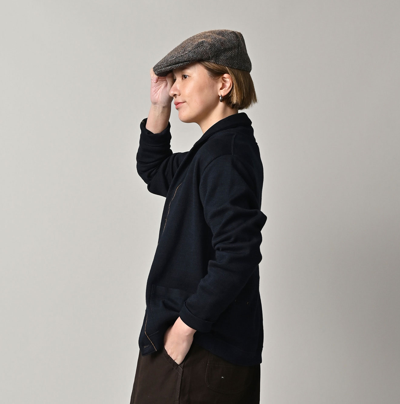 Indigo Smooth 908 Shawl Cardigan Female Model