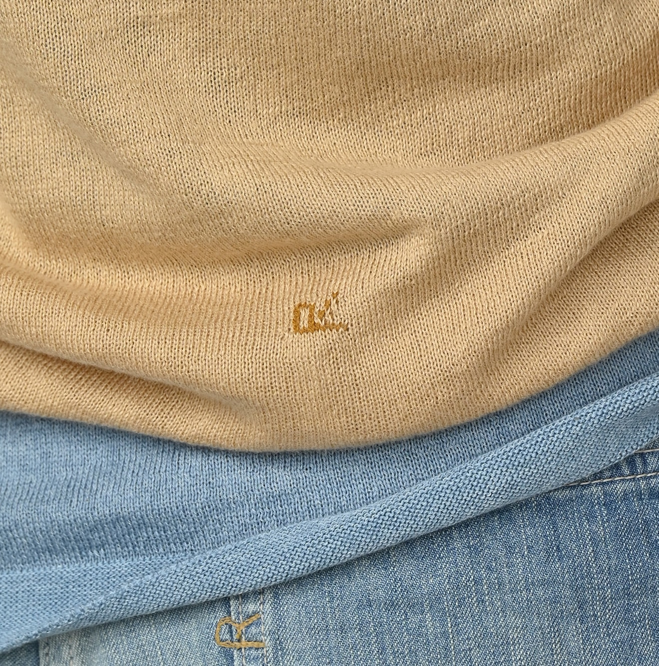 Whole Super Gauze 908 Henley Detail
