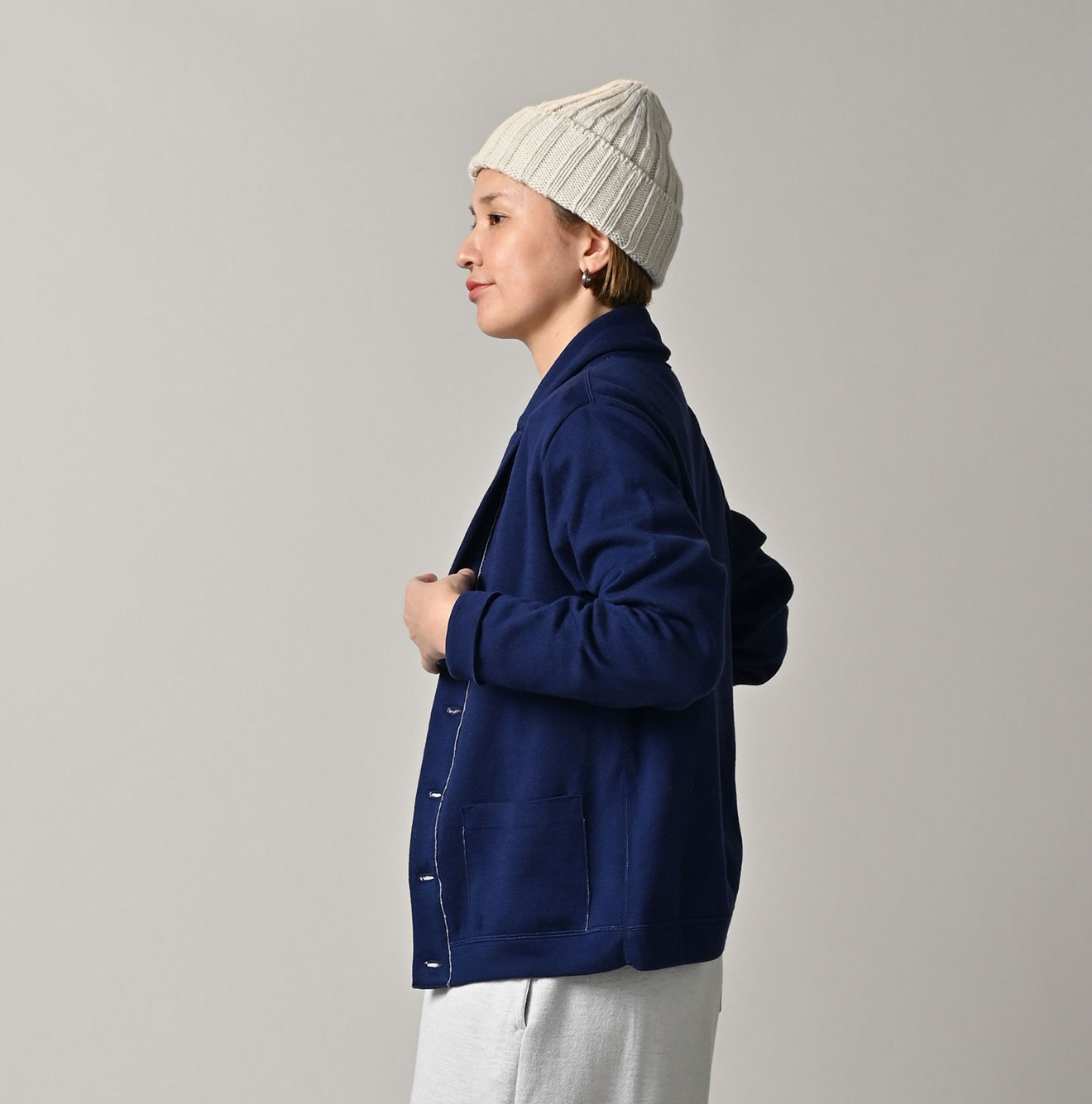 Smooth 908 Shawl Cardigan Female Model