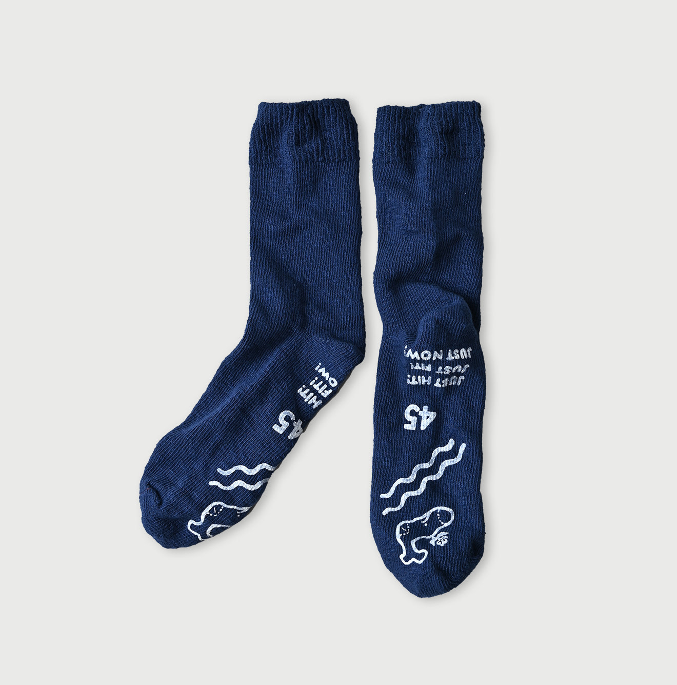 Plant Dyed Dozume Tenjiku Socks Blackberry
