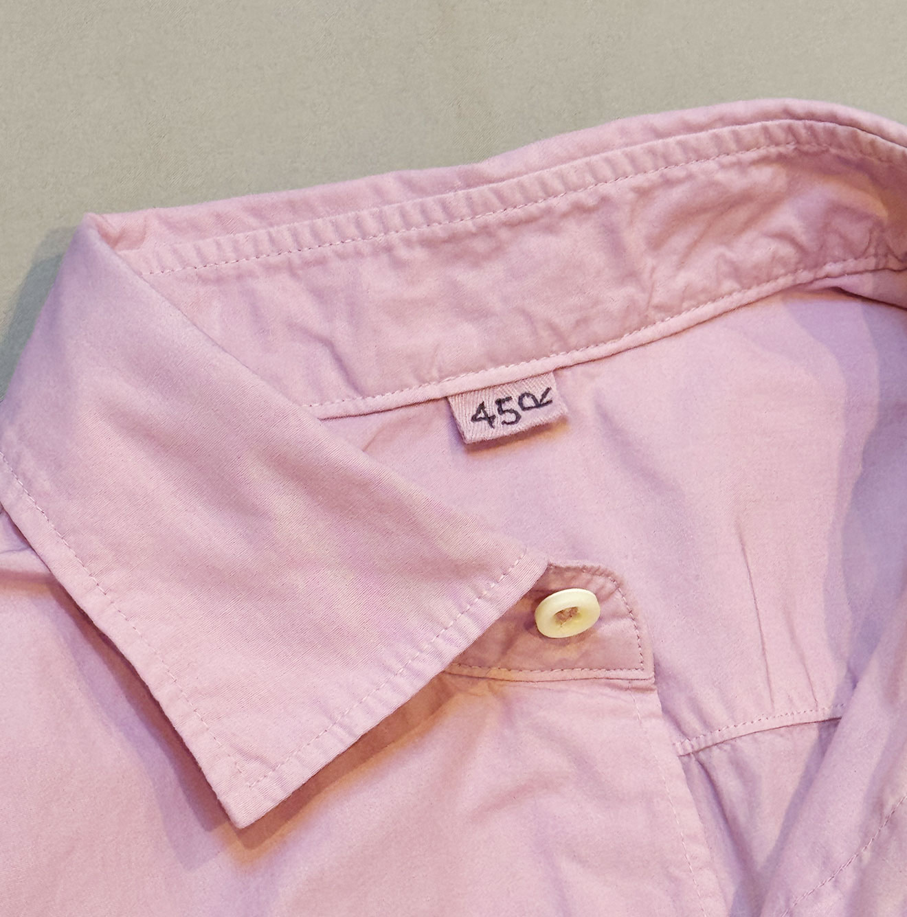 Compact Damp 908 Loafer Shirt Detail