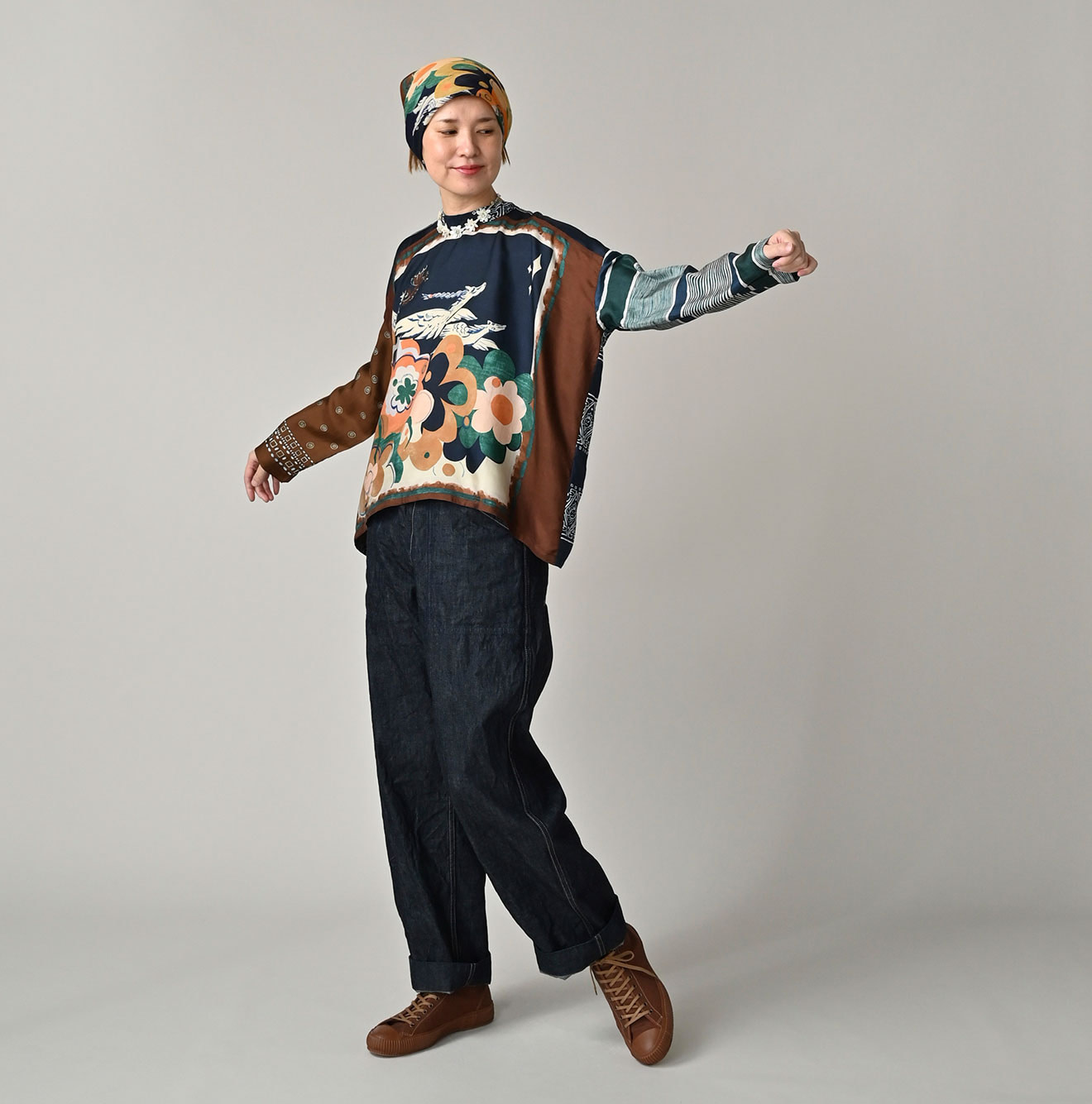 Picture Book Bandana Blouse Brown Female Model