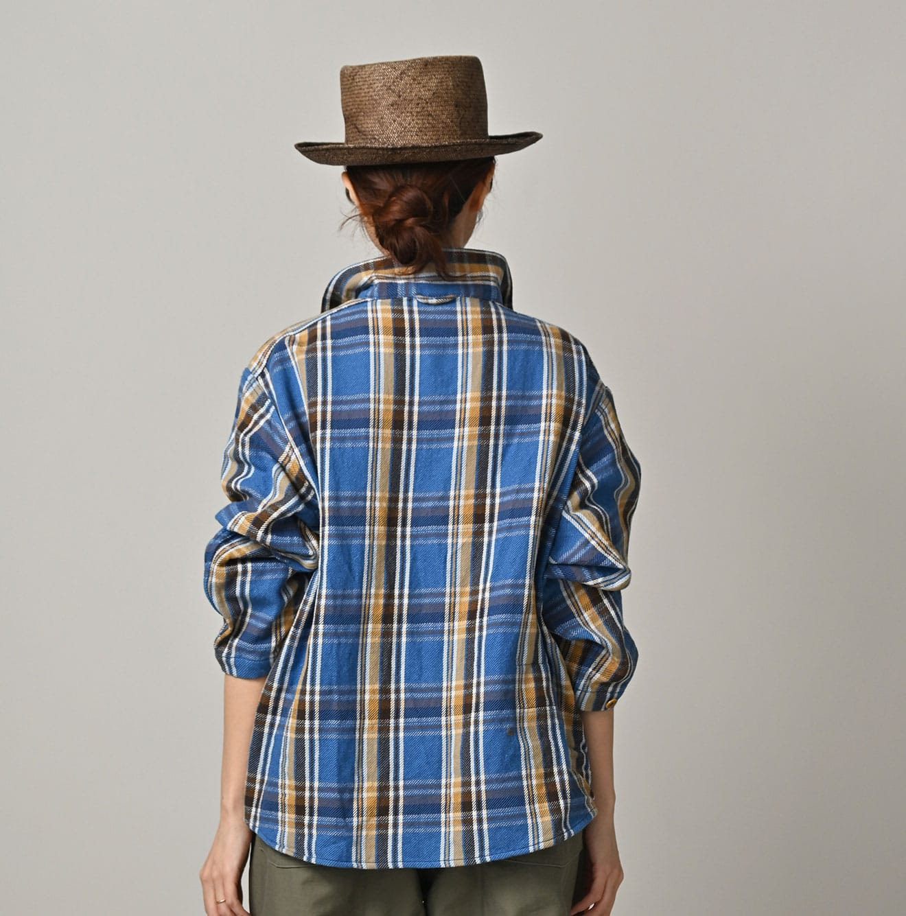 Zakkuri Indian Flannel 908 Duffer Shirt Female Model