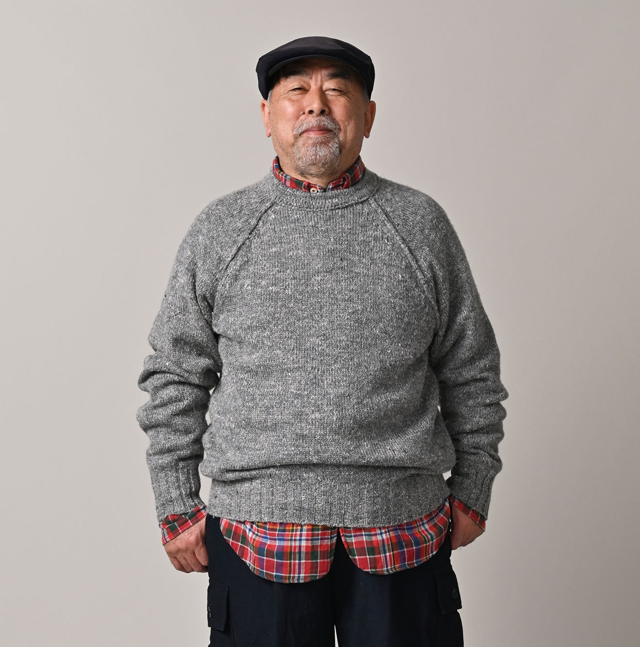 Cashmere Linen Raglan Sleeve Sweatshirt MEN Male Model