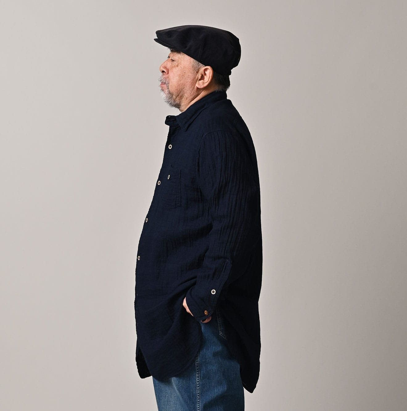 Indigo Gauze Double Woven 908 Gatcha-Pocket Shirt Male Model