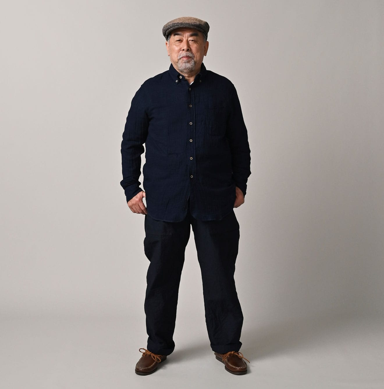 Indigo Gauze Double Woven 908 Loafer Button Down Shirt Male Model