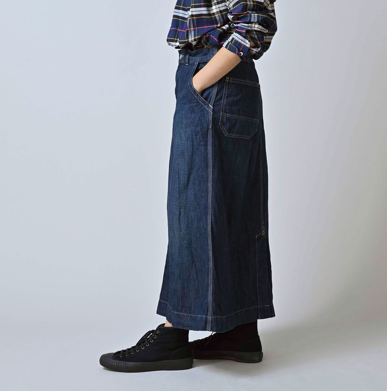 Work Indigo Painter Skirt Zyu Female Model