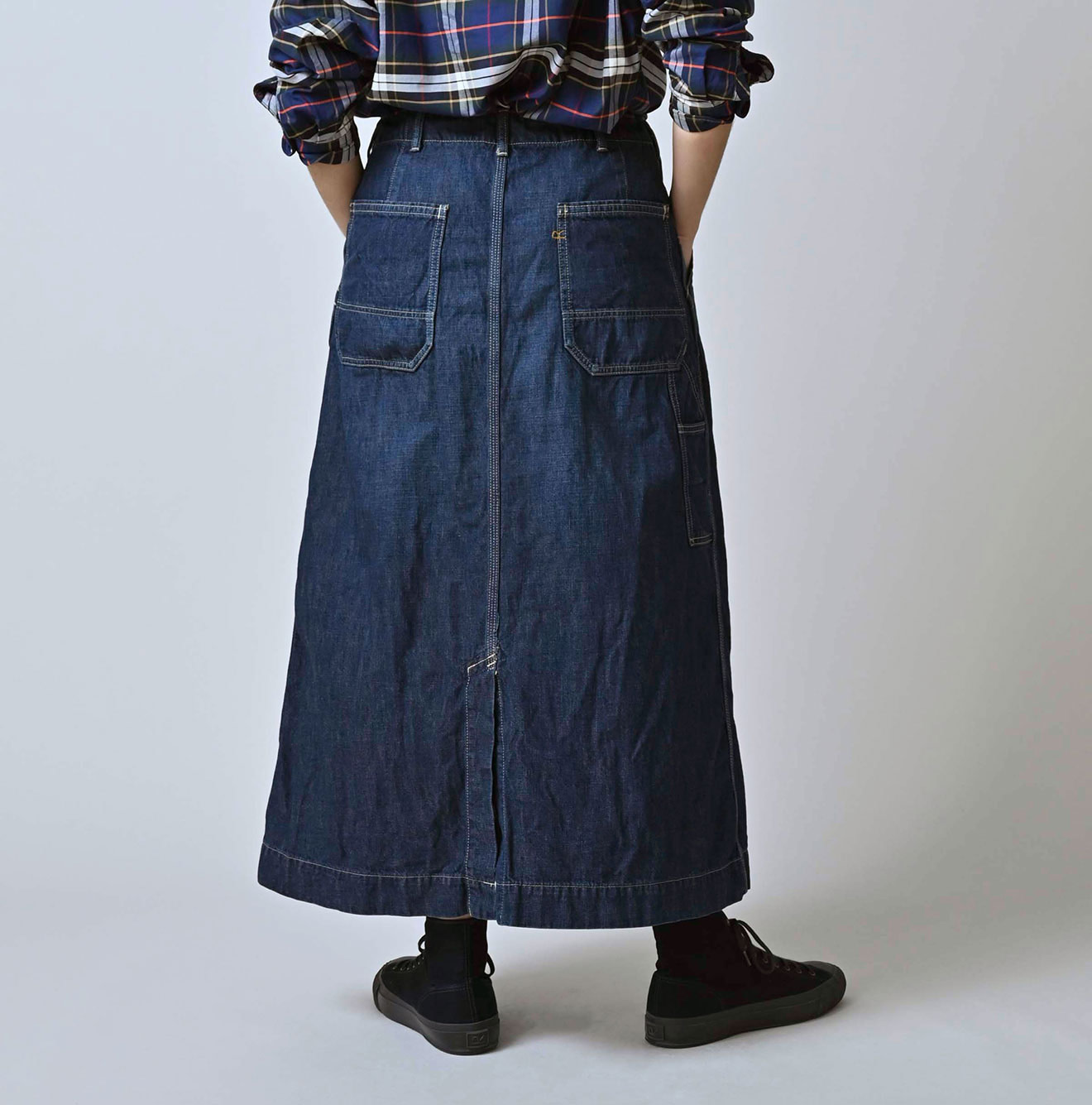 Work Indigo Painter Skirt Zyu Female Model