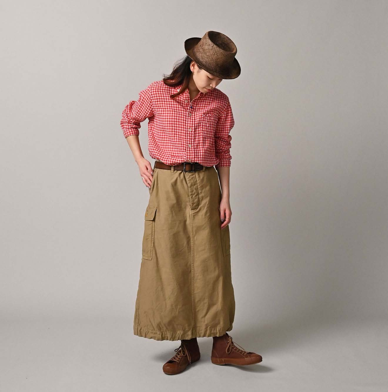 Back Satin Cargo Skirt Female Model