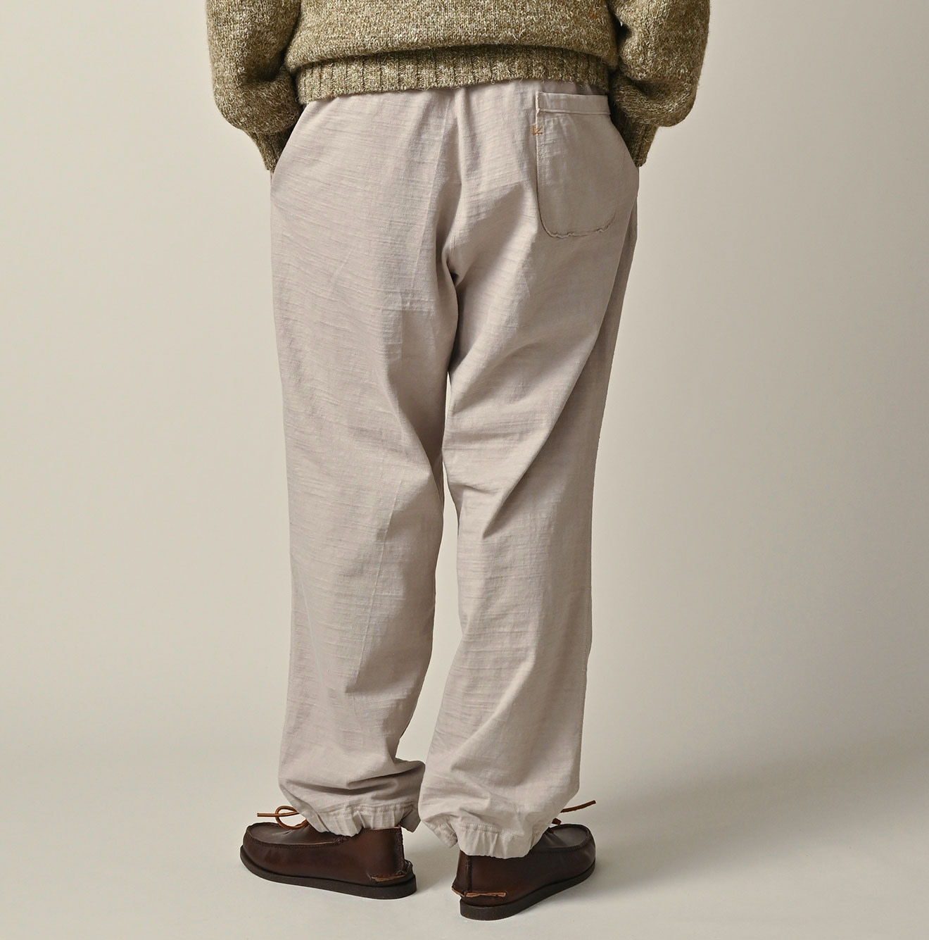 Dekoboko Tenjiku 908 Pants Male Model