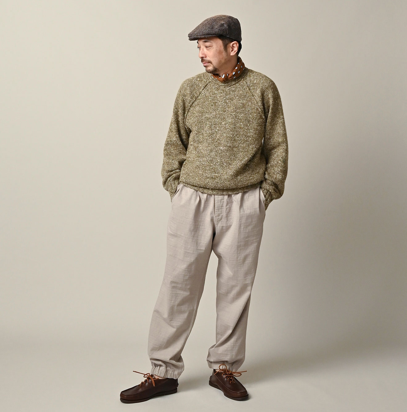 Dekoboko Tenjiku 908 Pants Male Model