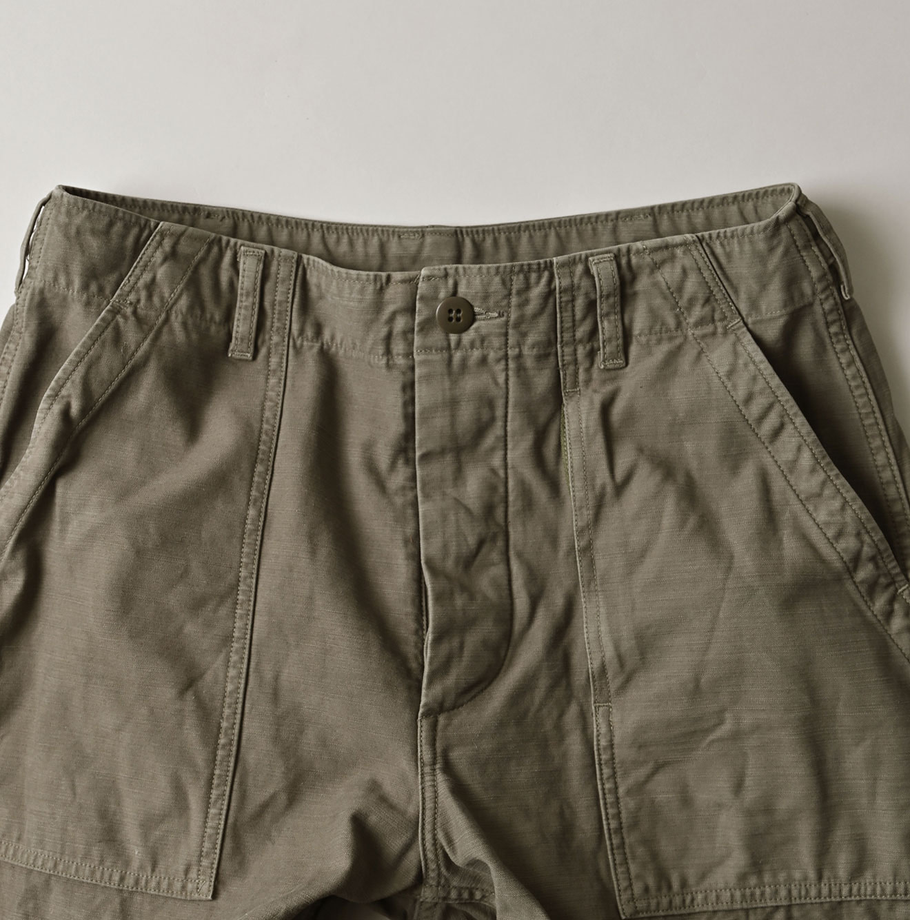 Back Satin 908 Baker Pants Detail