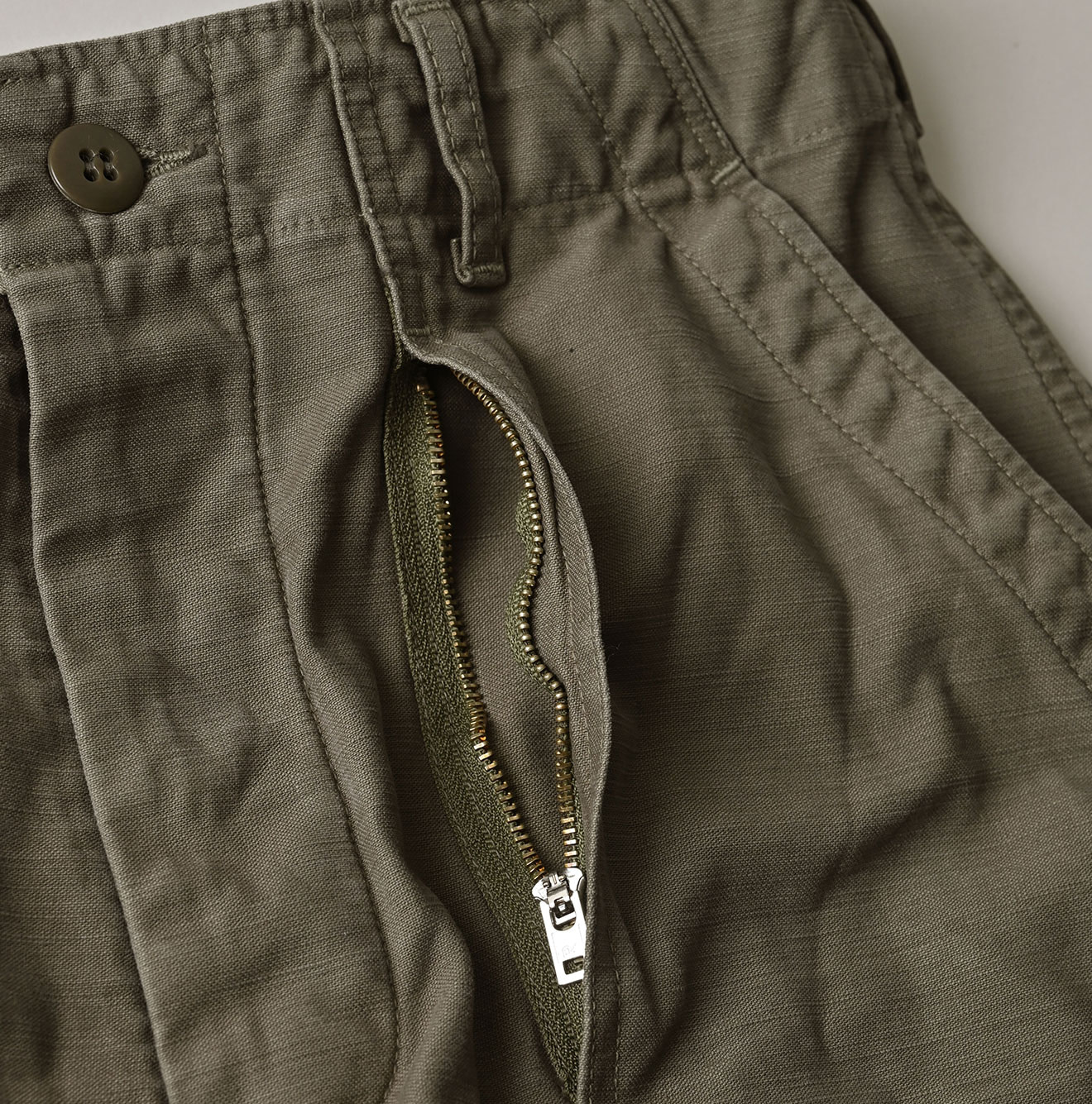 Back Satin 908 Baker Pants Detail