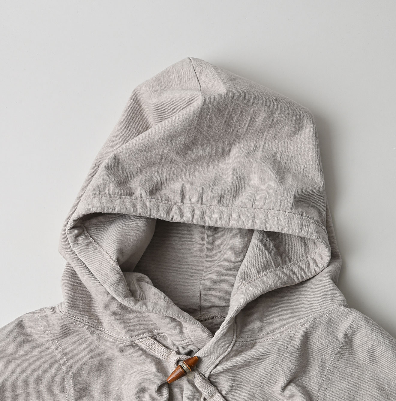 Dekoboko Tenjiku 908 Hoodie Detail