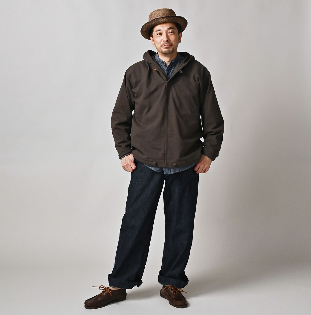 Dekoboko Tenjiku 908 Hoodie Male Model