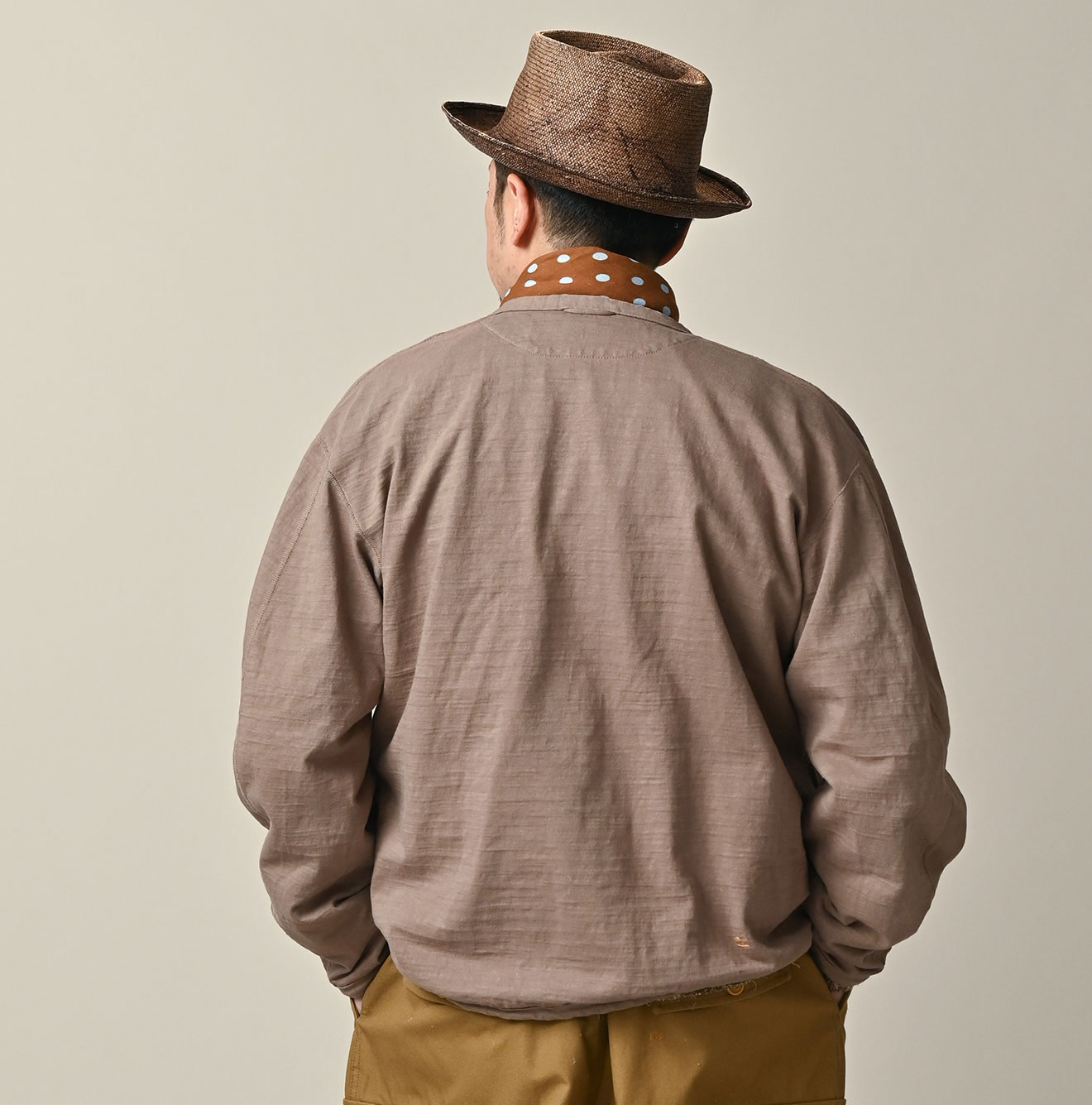 Dekoboko Tenjiku 908 Binder Cardigan Male Model