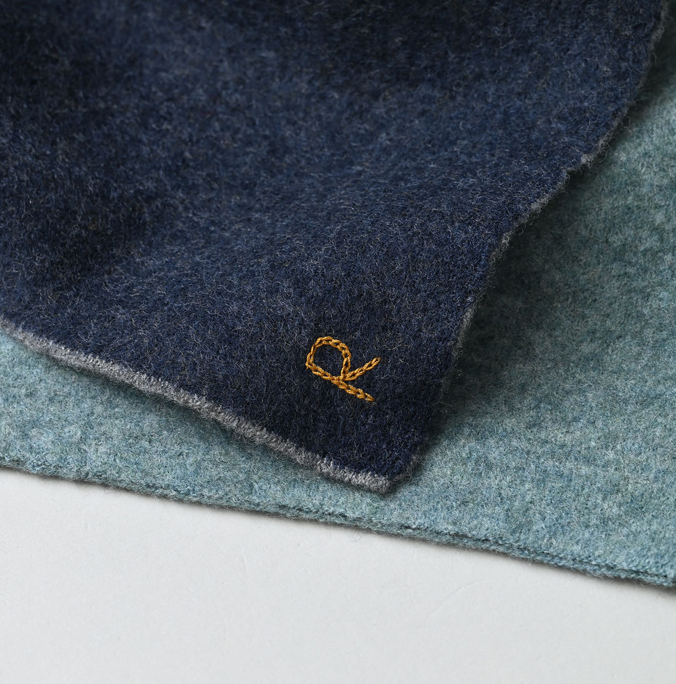 Float Double Faced Muffler Detail