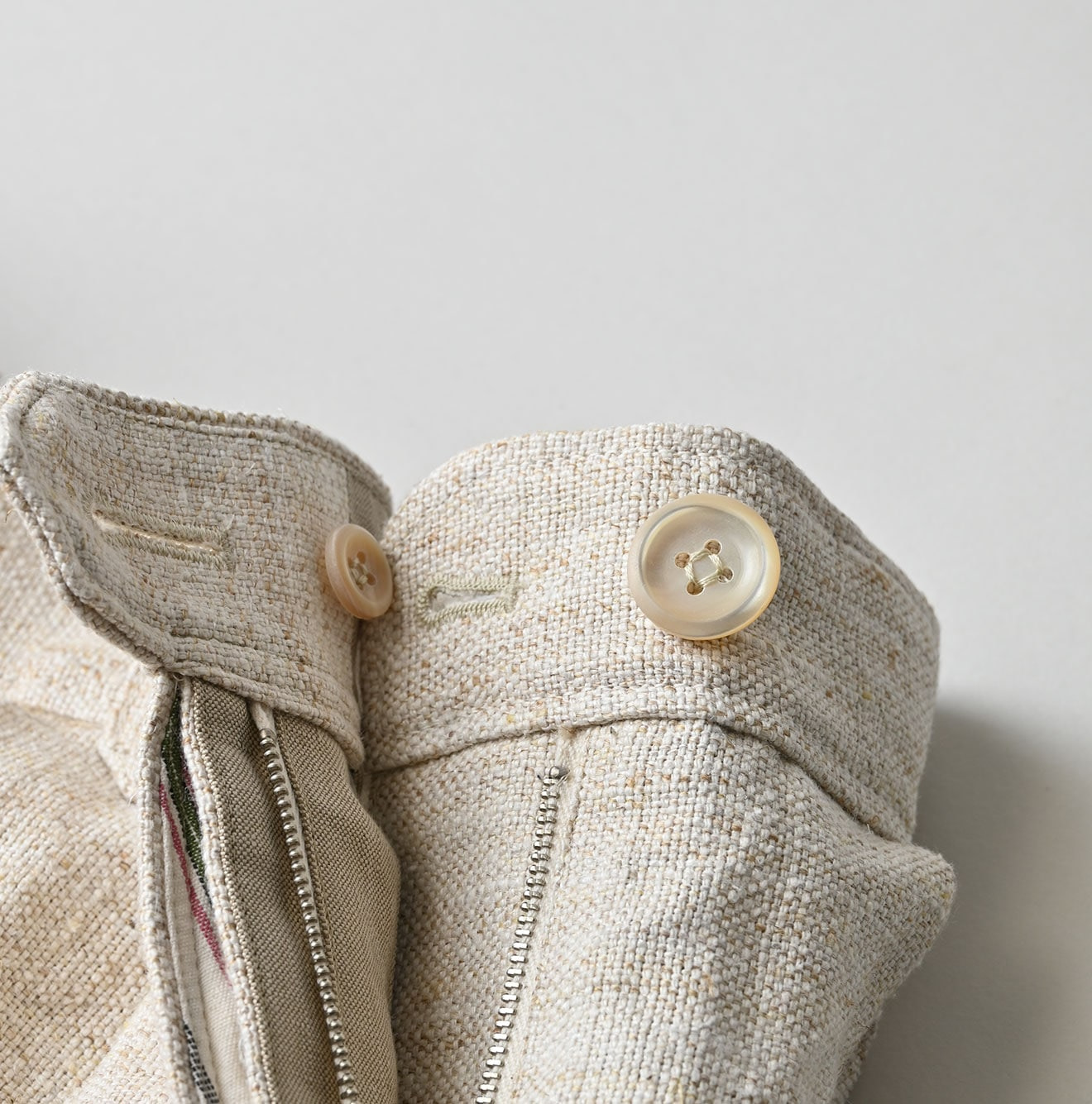 Cotton Linen Tweed Tuck Skirt Detail